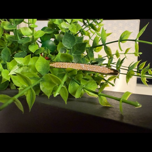 Kate Spade Raise The Bar Gold Pave Cuff Bracelet Crystal NWT - Picture 4 of 5